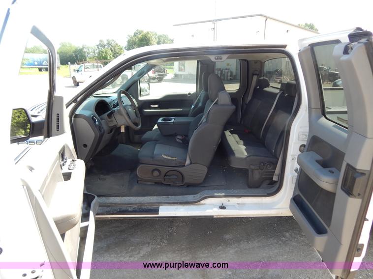 image for item AE9833 2007 Ford F150 XLT pickup truck