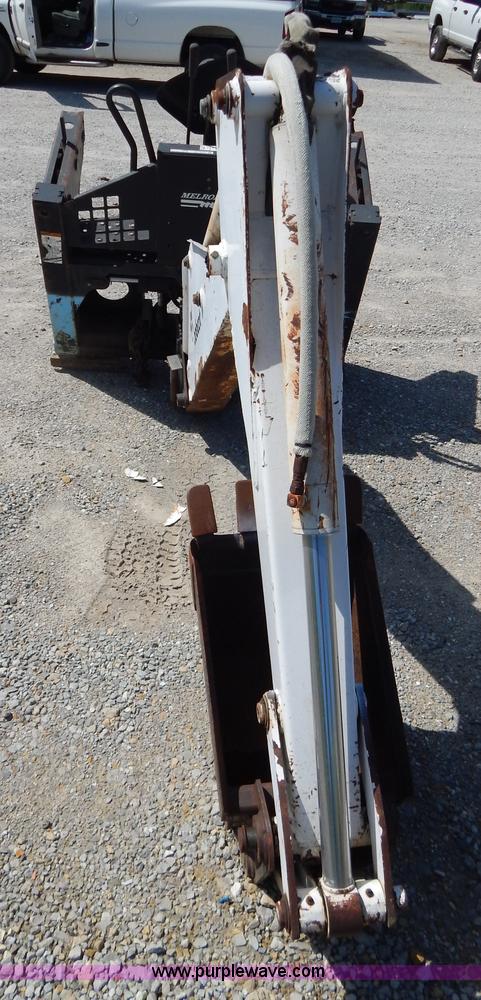 image for item AE9835 Bobcat 709 backhoe attachment
