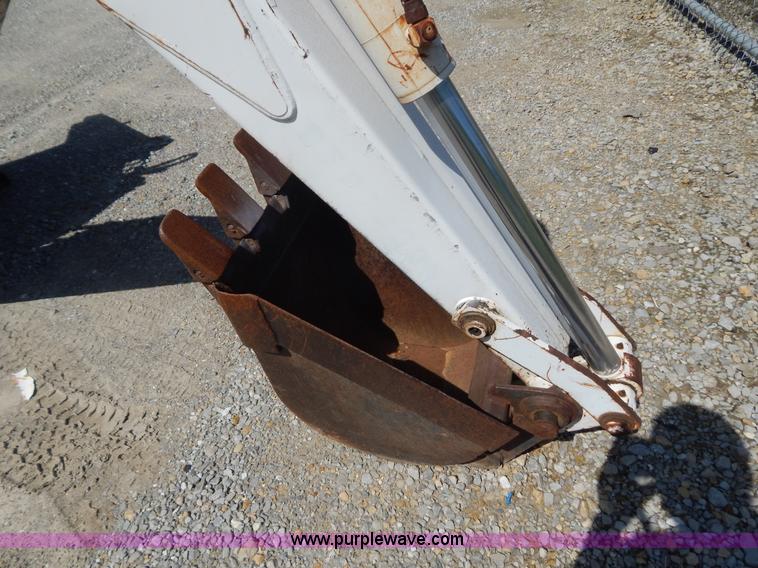 image for item AE9835 Bobcat 709 backhoe attachment