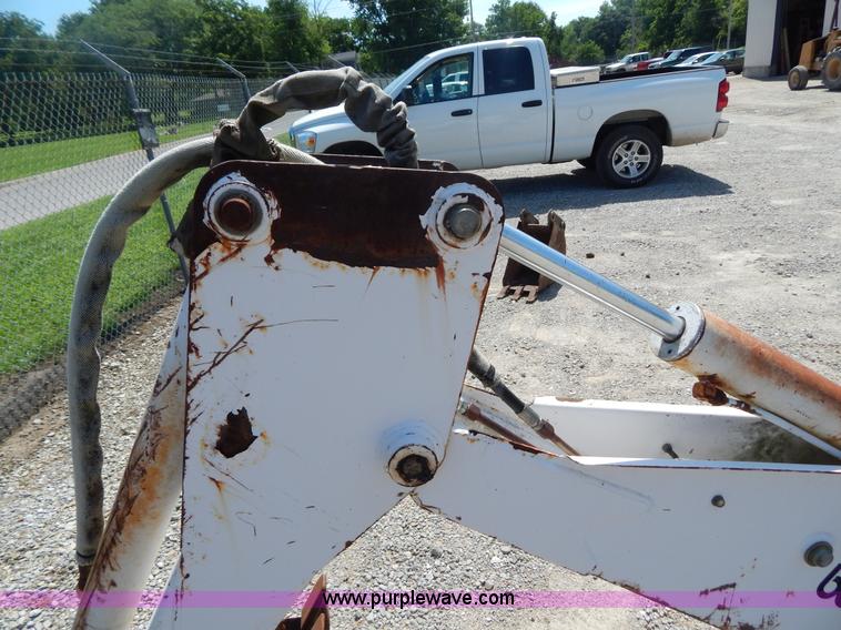 image for item AE9835 Bobcat 709 backhoe attachment