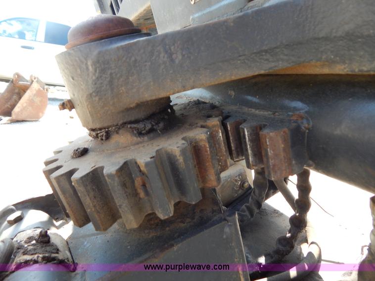 image for item AE9835 Bobcat 709 backhoe attachment