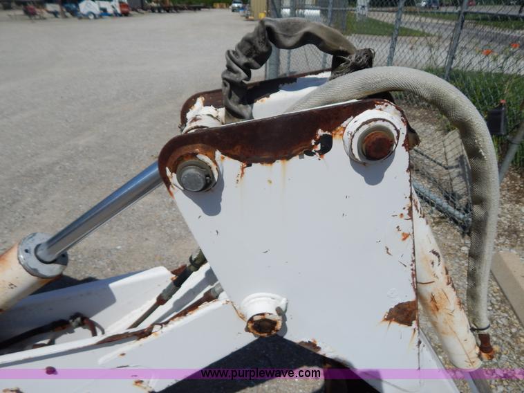 image for item AE9835 Bobcat 709 backhoe attachment