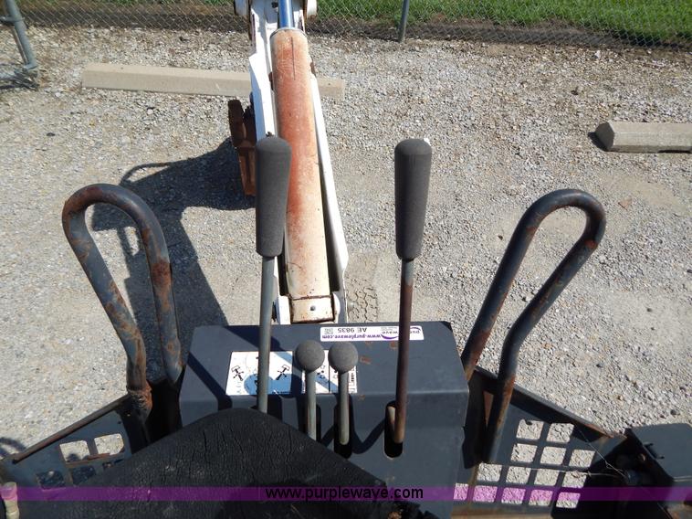 image for item AE9835 Bobcat 709 backhoe attachment