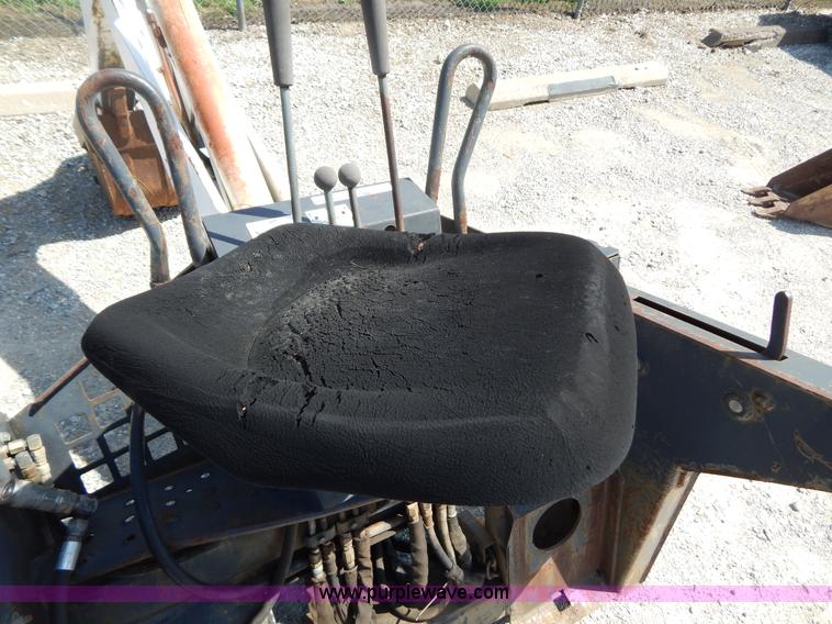 image for item AE9835 Bobcat 709 backhoe attachment