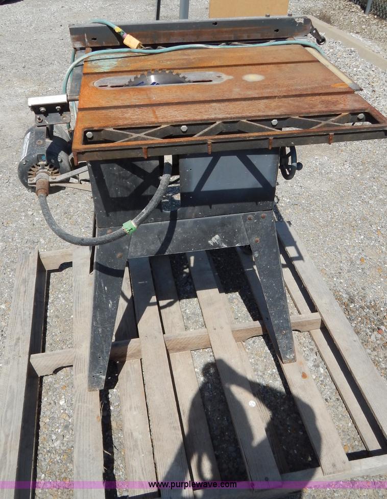 image for item AE9837 Craftsman 10" table saw