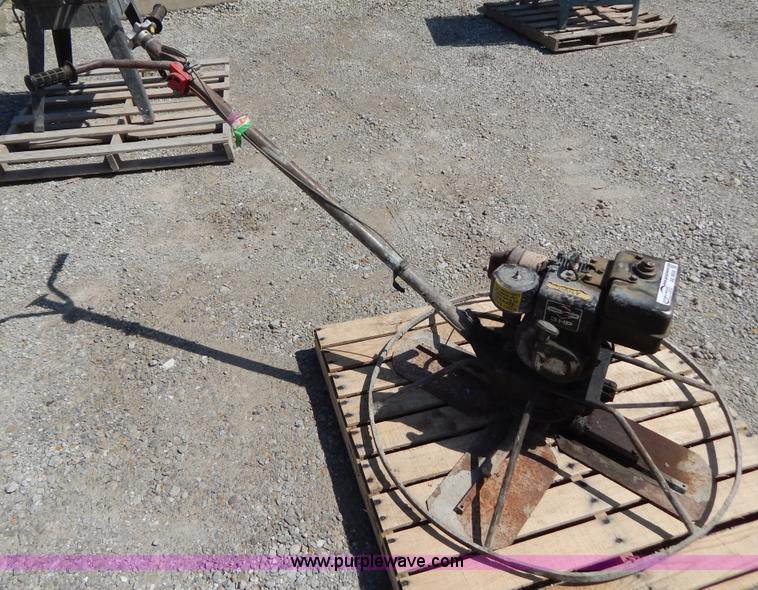 image for item AE9838 Walk behind concrete trowel