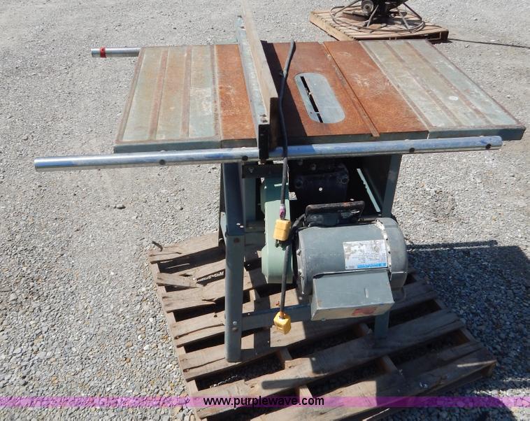 image for item AE9839 Delta 10" table saw