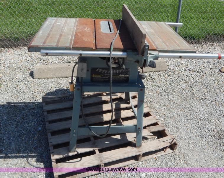 image for item AE9839 Delta 10" table saw