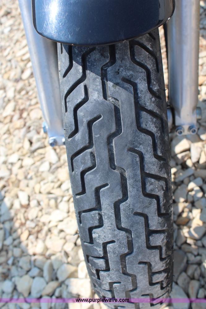 image for item AU9163 1994 Honda VT1100 Shadow motorcycle