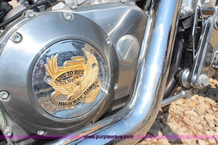 image for item AU9163 1994 Honda VT1100 Shadow motorcycle