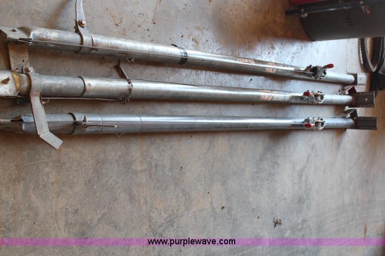 (3) Proctor wall jacks in Wathena, KS Item AU9186 sold Purple Wave