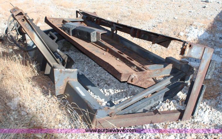 image for item AU9206 Maxon lift gate