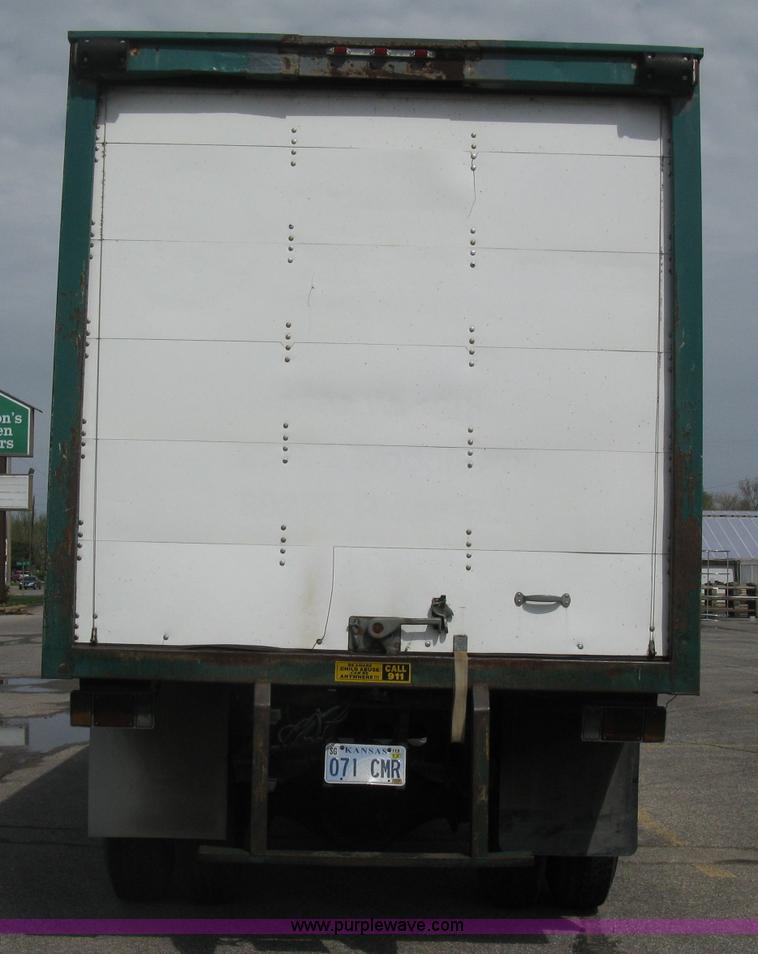 image for item E3446 1986 GMC W7 forward box truck