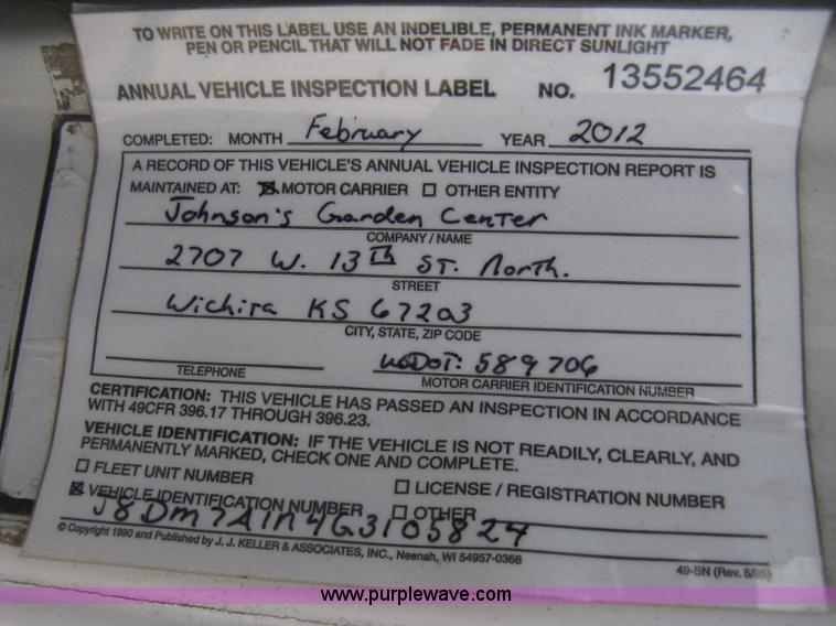 image for item E3446 1986 GMC W7 forward box truck