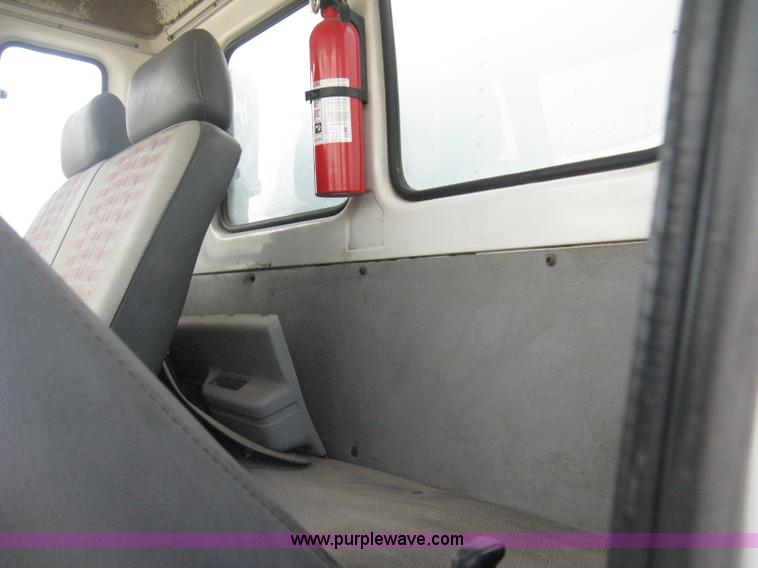 image for item E3446 1986 GMC W7 forward box truck