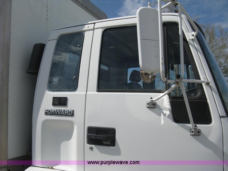 image for item E3446 1986 GMC W7 forward box truck