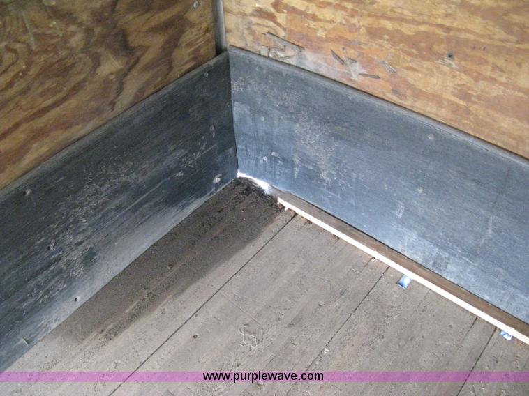 image for item E3446 1986 GMC W7 forward box truck