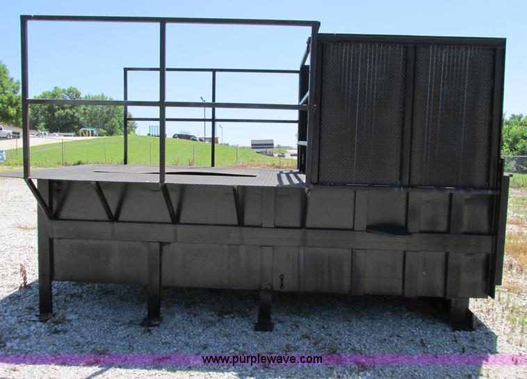 image for item F5114 Mac stationary compactor