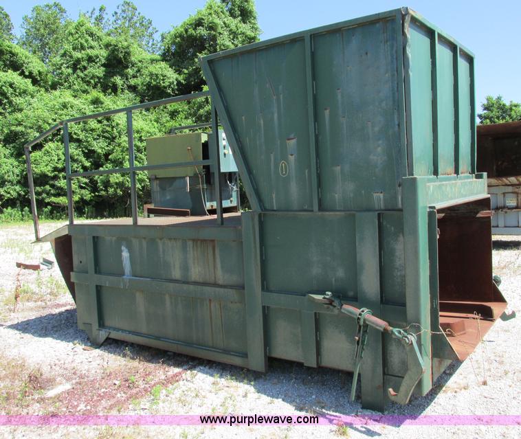 image for item F5121 Quality Purris stationary compactor