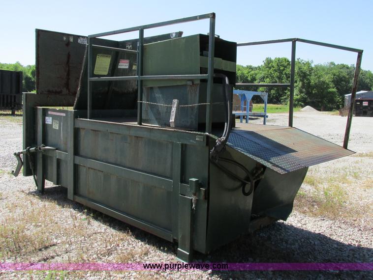 image for item F5121 Quality Purris stationary compactor