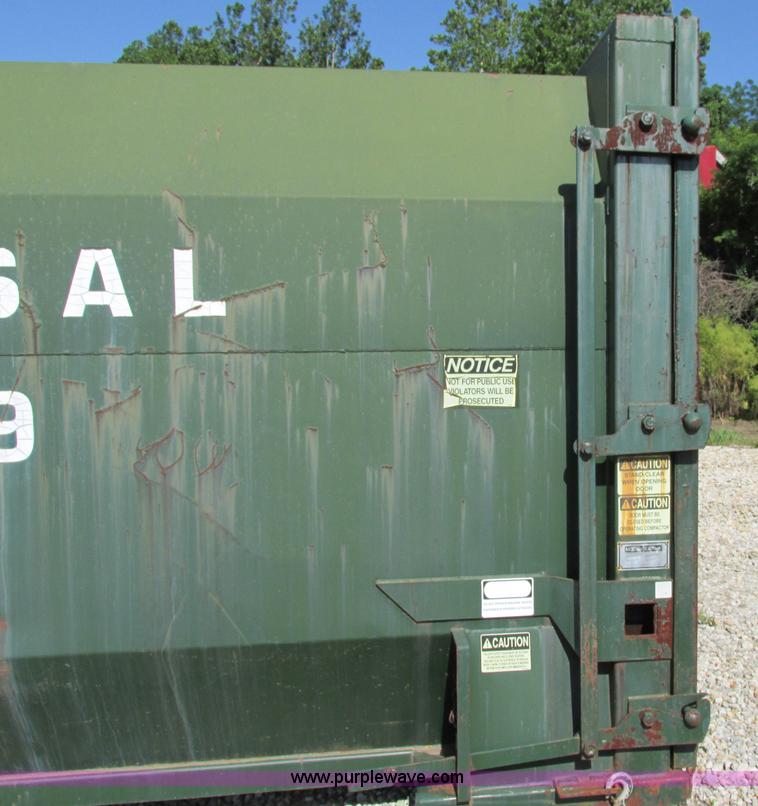 image for item F5134 2001 McClain Ez-Pack roll-off container