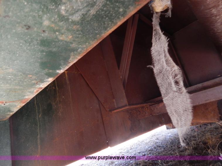 image for item F5144 McClain Mag 2 stationary compactor