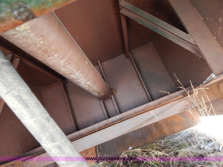 image for item F5144 McClain Mag 2 stationary compactor