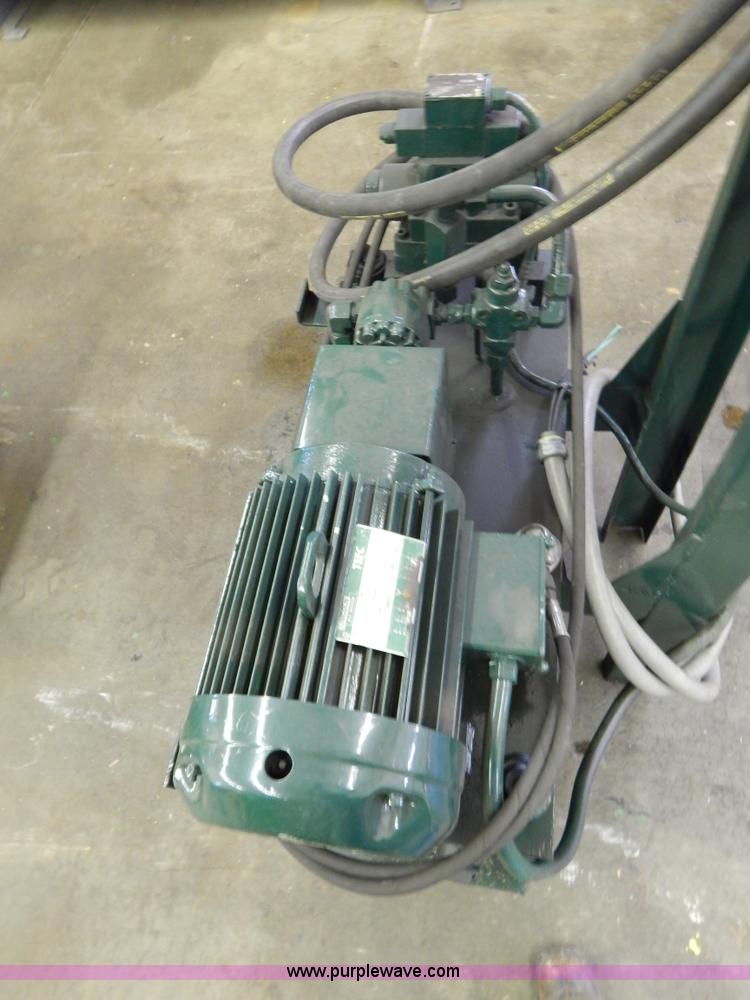 image for item F5145 Marathon TC-3 stationary compactor