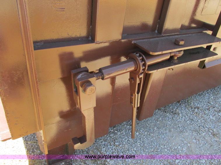 image for item F5146 McClain Mag stationary compactor