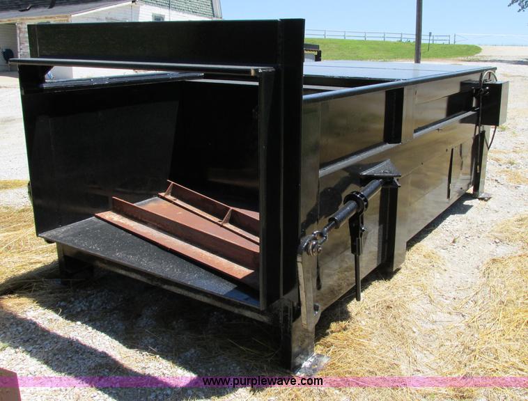 image for item F5147 Mac stationary compactor