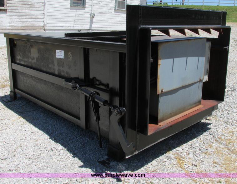 image for item F5148 Quality Purris stationary compactor