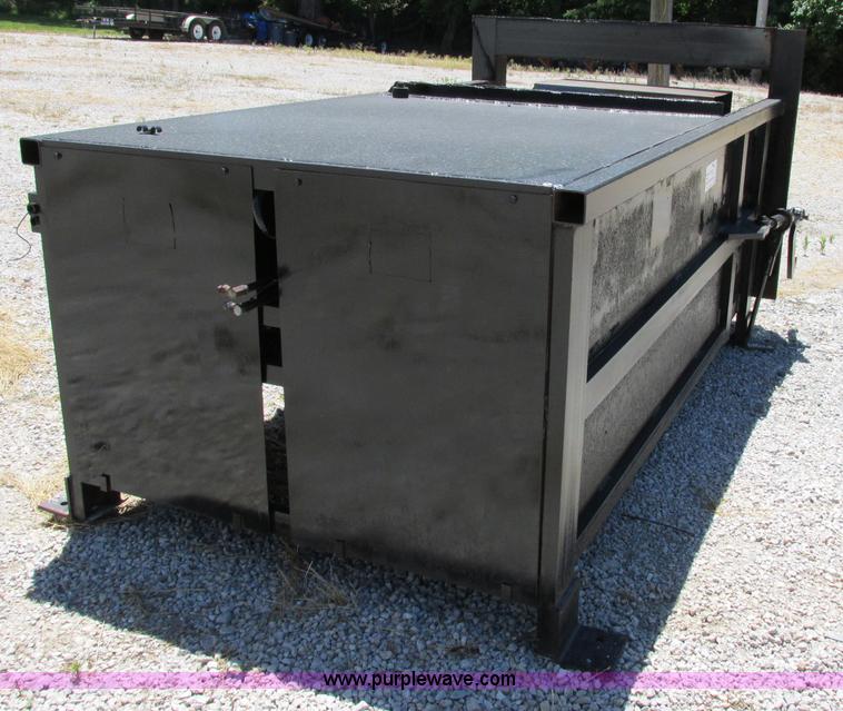 image for item F5148 Quality Purris stationary compactor