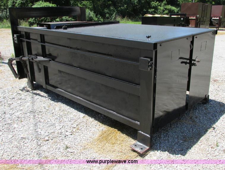 image for item F5148 Quality Purris stationary compactor