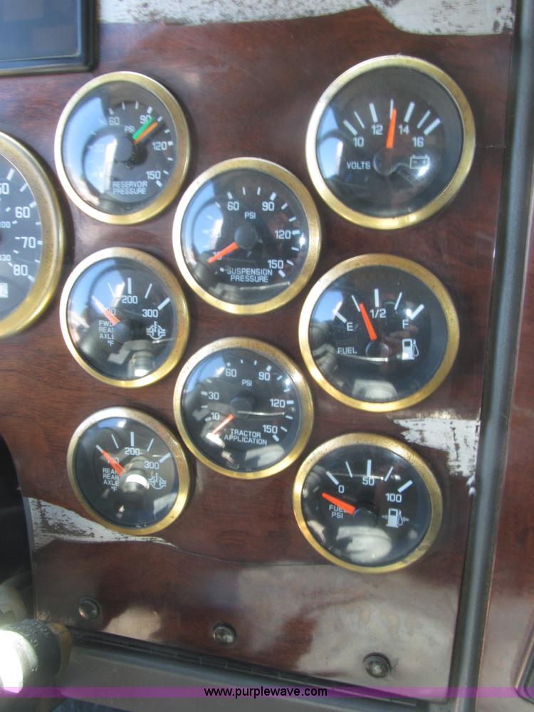 image for item F7003 1997 Western Star 4964EX semi truck