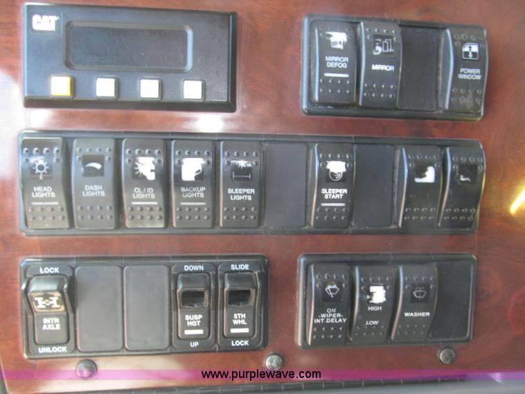 image for item F7003 1997 Western Star 4964EX semi truck