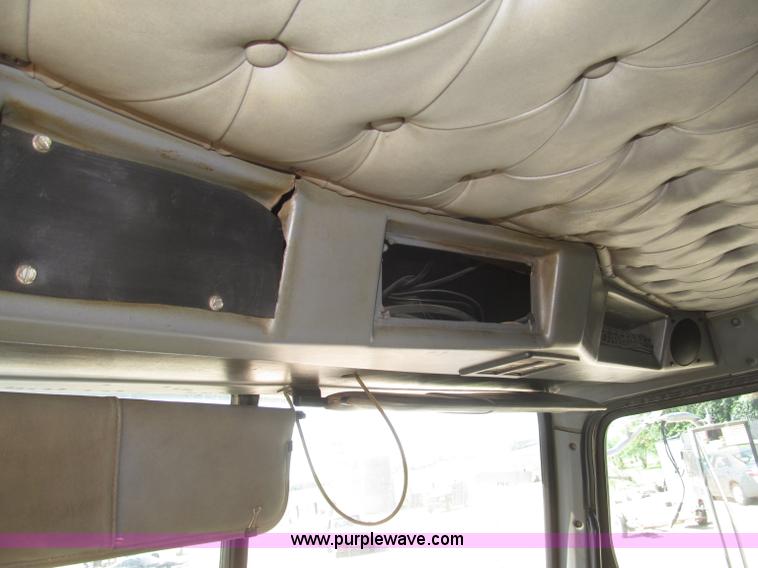 image for item F7003 1997 Western Star 4964EX semi truck