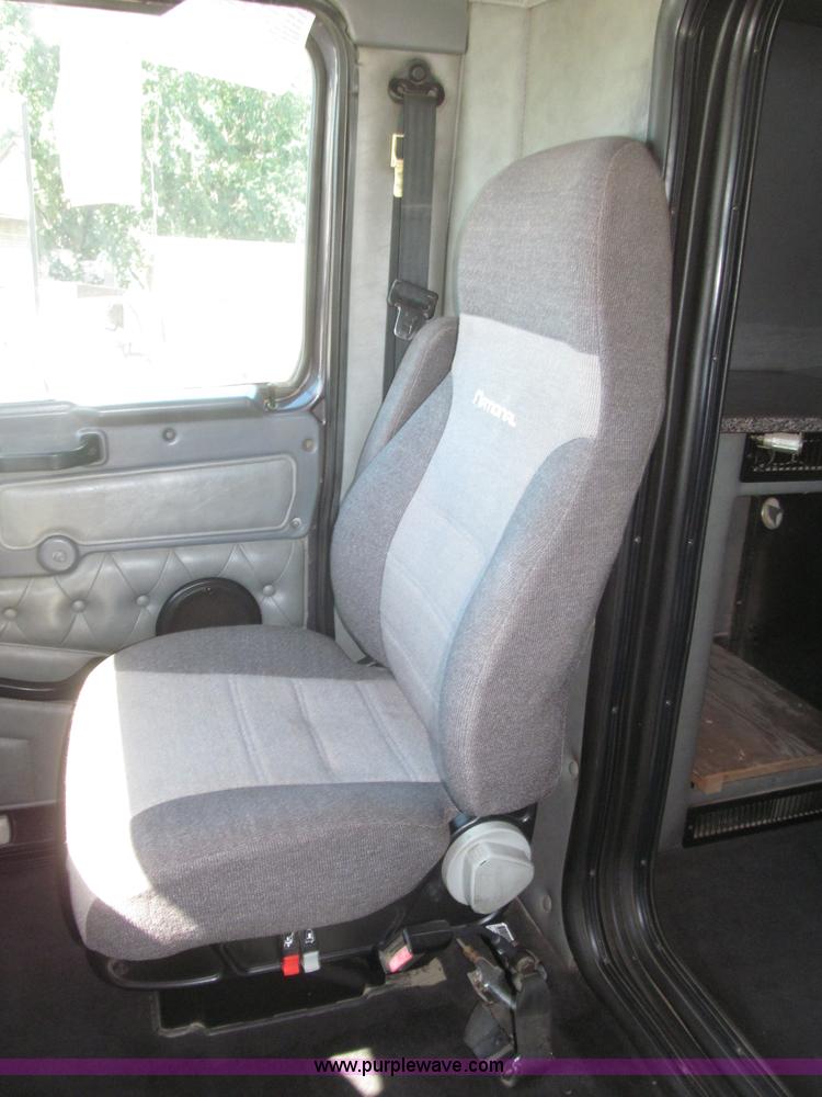 image for item F7003 1997 Western Star 4964EX semi truck