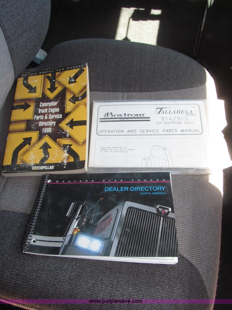 image for item F7003 1997 Western Star 4964EX semi truck