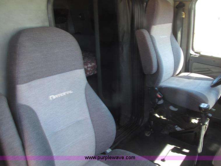 image for item F7003 1997 Western Star 4964EX semi truck