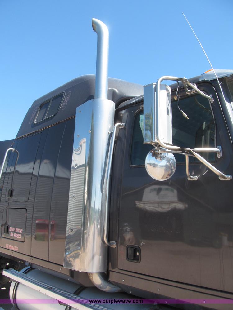 image for item F7003 1997 Western Star 4964EX semi truck