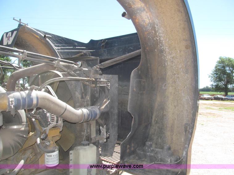 image for item F7003 1997 Western Star 4964EX semi truck