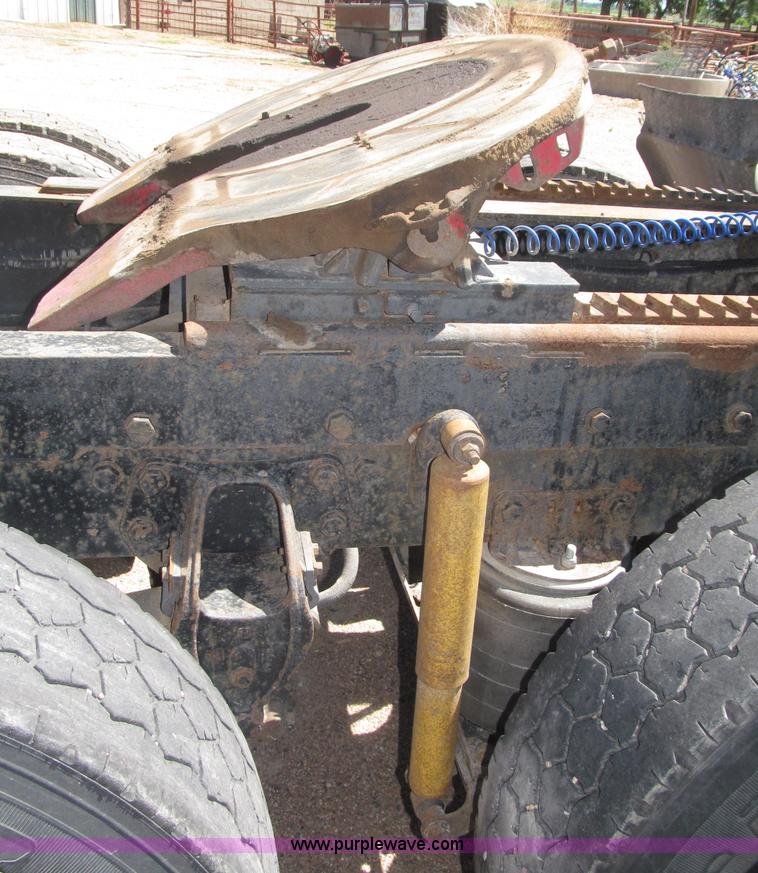 image for item F7003 1997 Western Star 4964EX semi truck