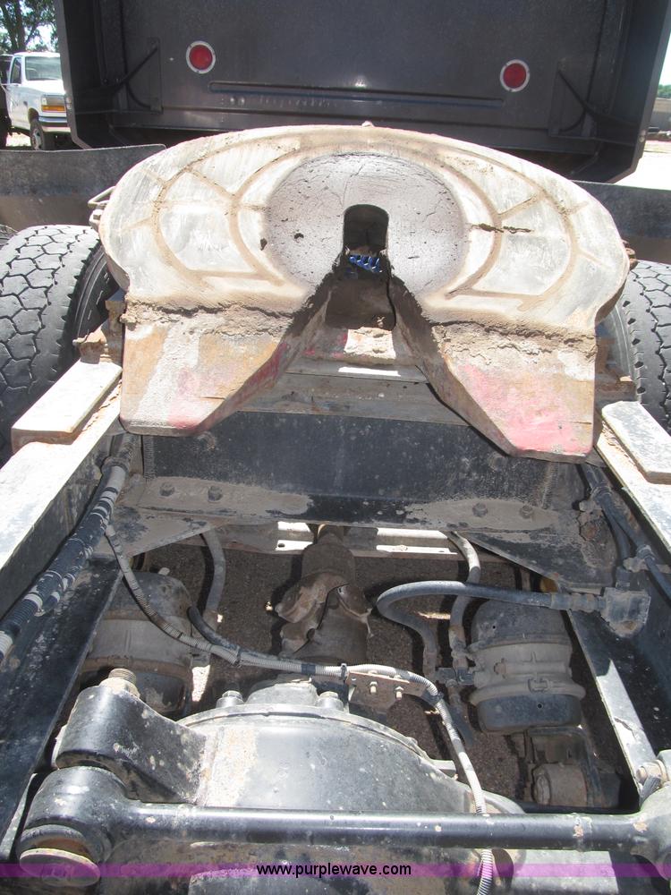 image for item F7003 1997 Western Star 4964EX semi truck