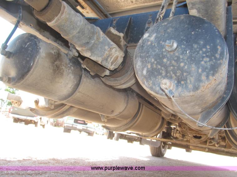 image for item F7003 1997 Western Star 4964EX semi truck