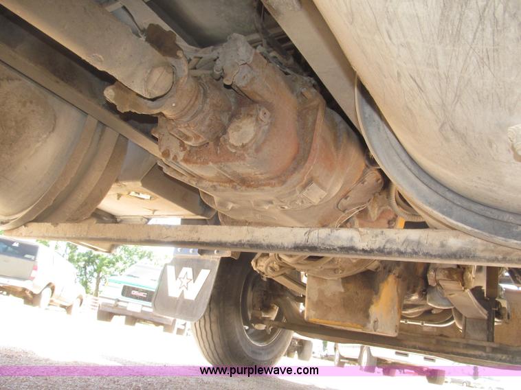 image for item F7003 1997 Western Star 4964EX semi truck