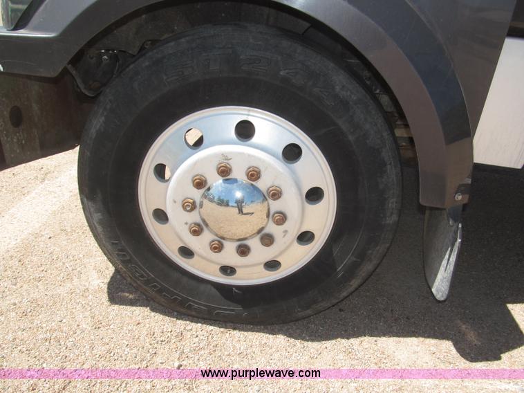 image for item F7003 1997 Western Star 4964EX semi truck