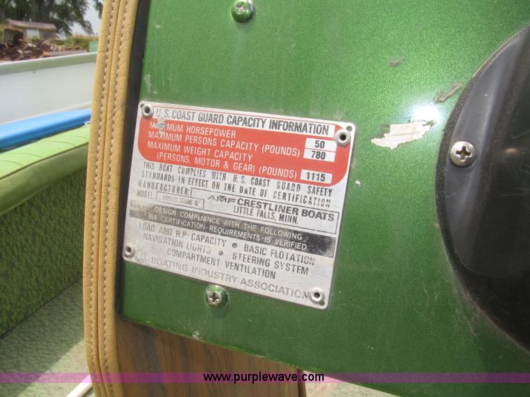 image for item F7016 1977 AMF Crestliner 16'L boat