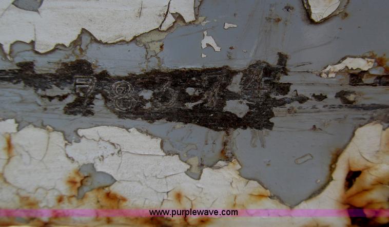 image for item F7016 1977 AMF Crestliner 16'L boat