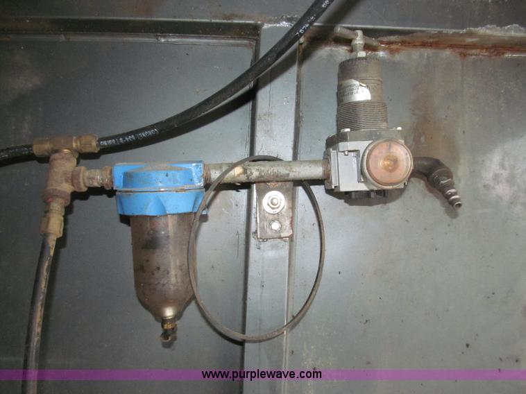 image for item F7026 1997 WW 16'L enclosed tandem axle cargo trailer