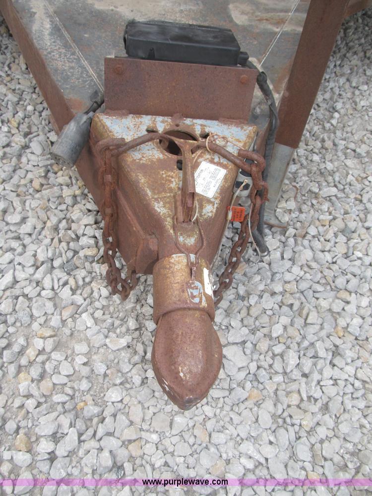 image for item F7026 1997 WW 16'L enclosed tandem axle cargo trailer